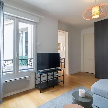 Apartament Chic 16e, 4pers, Trocadero Paryż