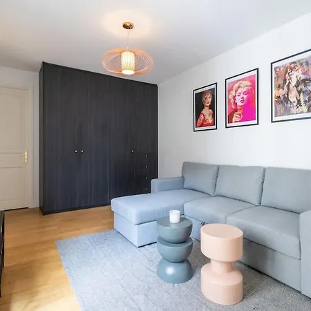 Apartament Chic 16e, 4pers, Trocadero *